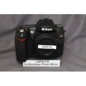 NIKON D90